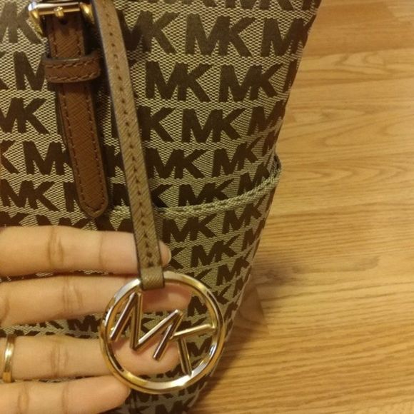 Michael Kors Jet Set East West Zip Tote Logo Canvas Bag NWT - Picture 3 of 4